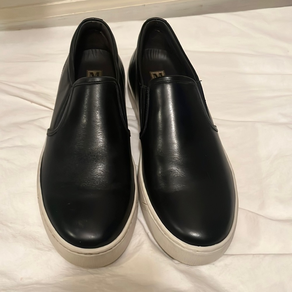 NWOT Bruno Magli Black Leather Slip-on Sneaker